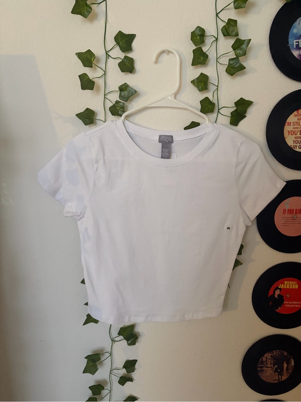 Tilly's White Short Sleeve Kids Tee